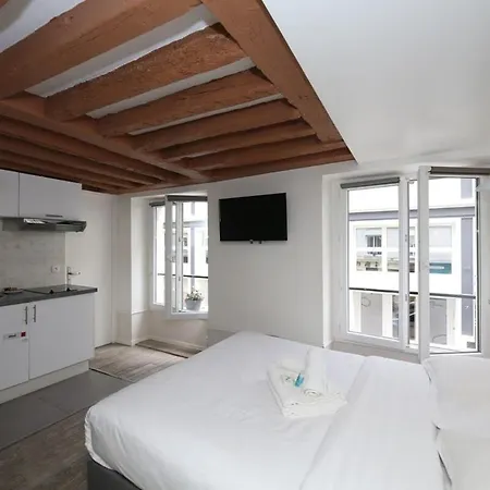 Apartamento Parisien 20m2 En Face Du Musee Grevin - 2p París